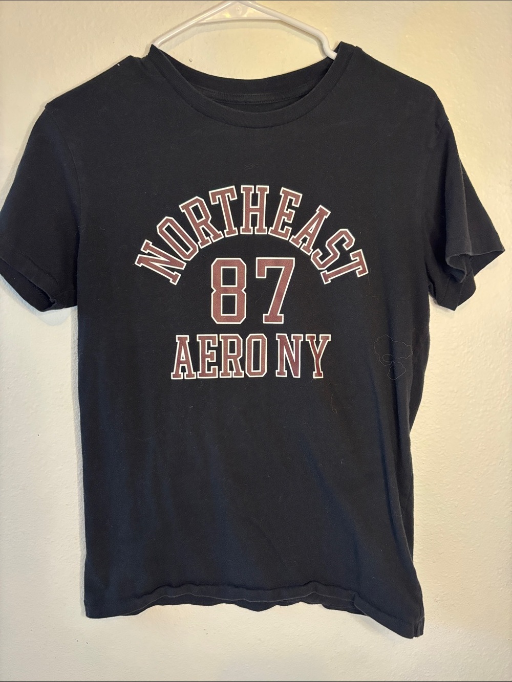 Aeropostale Black 'Northeast 87 Aero NY' Graphic Tee -306sku
